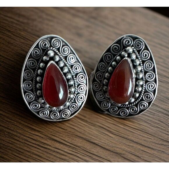 Vintage 925 Silver Balinese Earrings With Carnelian Stones - Picture 7 of 7